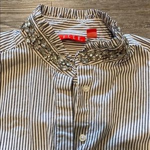 Jeweled collar Elle button up shirt, size 8!